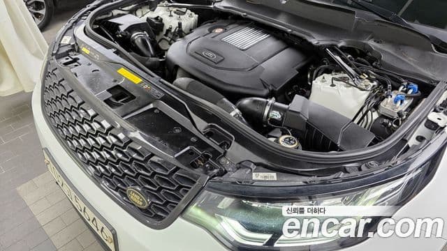 Land Rover Discovery 5 2019 — ფოტო 5/20