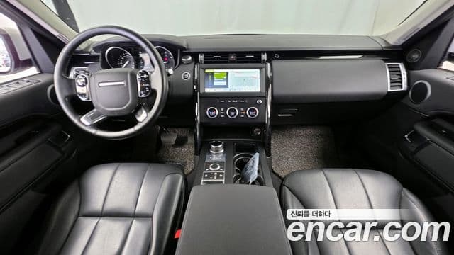 Land Rover Discovery 5 2019 — ფოტო 6/20