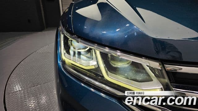Volkswagen Tiguan 2021 — Photo 26/32