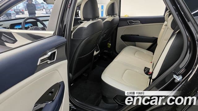 Kia Sportage 2022 — Şəkil 11/20