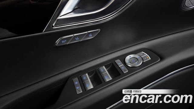Genesis GV80 2023 — ფოტო 19/20