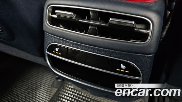 Genesis GV70 2021 — Şəkil 19/20