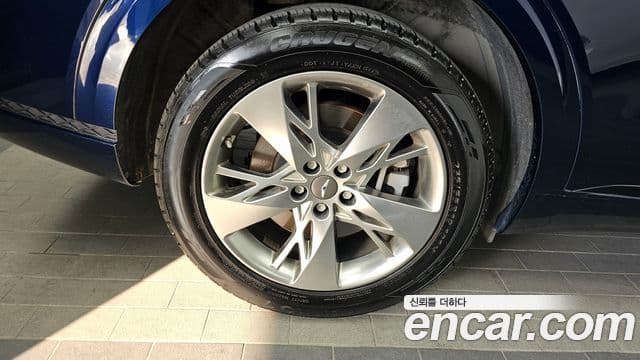 Genesis GV70 2021 — Photo 23/34