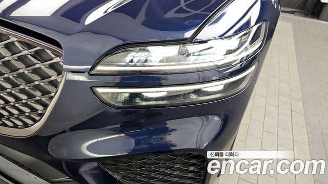 Genesis GV70 2021 — Photo 13/34