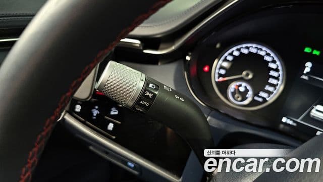 Genesis GV70 2021 — Photo 2/34