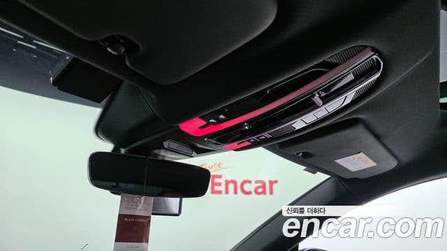 Porsche Cayenne 2020 — Photo 30/35