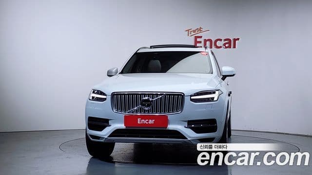 Volvo XC90 2019 — ფოტო 3/20