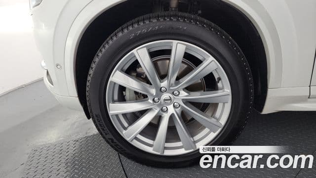 Volvo XC90 2019 — фото 5 из 20