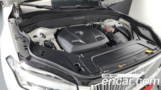 Volvo XC90 2019 — ფოტო 6/20