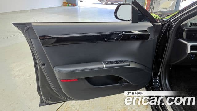 Hyundai Grandeur Hybrid 2024 — Photo 10/31