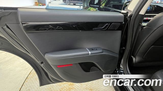 Hyundai Grandeur Hybrid 2024 — Photo 4/31