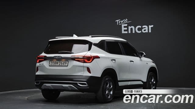 Kia Seltos 2021 — ფოტო 2/20