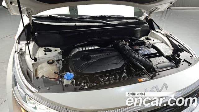 Kia Seltos 2021 — ფოტო 6/20
