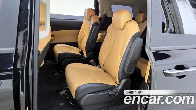 Kia Carnival 2022 — ფოტო 11/20