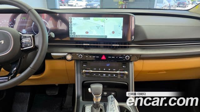 Kia Carnival 2022 — ფოტო 13/20