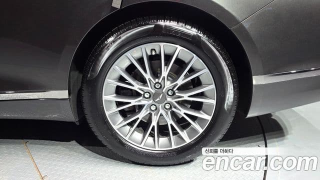 Genesis G80 2022 — Photo 31/39