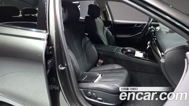 Genesis G80 2022 — Photo 32/39