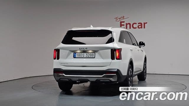 Kia Sorento 2025 — ფოტო 4/20