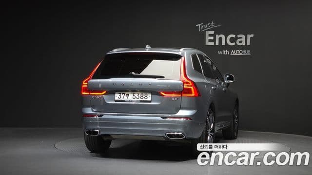 Volvo XC60 2018 — Şəkil 3/20