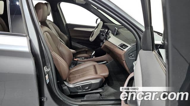 BMW X1 2021 — Фото 11/20