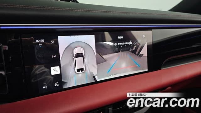 Porsche Macan EV 2025 — Photo 2/20