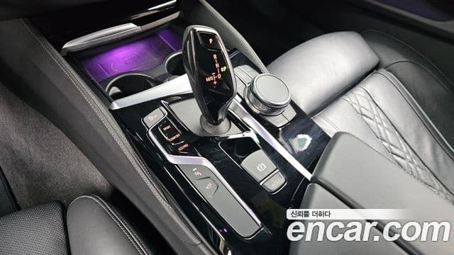 BMW 5 Series 2020 — Фото 9/20