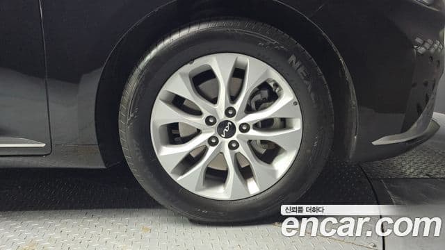 Kia K8 2022 — Photo 1/30