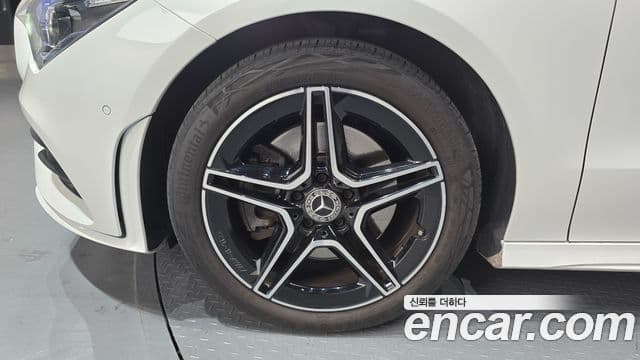 Mercedes-Benz CLA-Class 2023 — фото 5 из 20