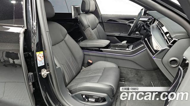 Audi A8 2021 — Şəkil 11/20