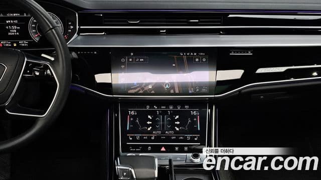 Audi A8 2021 — фото 15 из 20