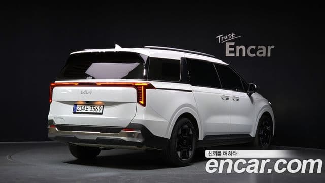 Kia Carnival 2025 — ფოტო 21/33
