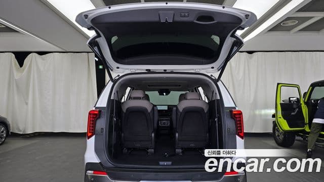 Kia Carnival 2025 — ფოტო 26/33