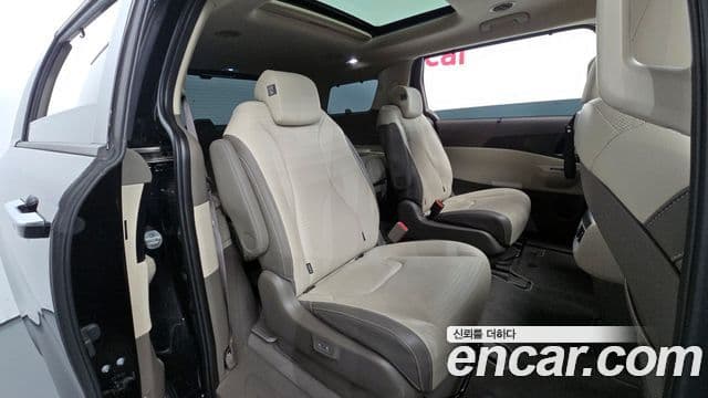 Kia Carnival 2024 — Şəkil 11/20