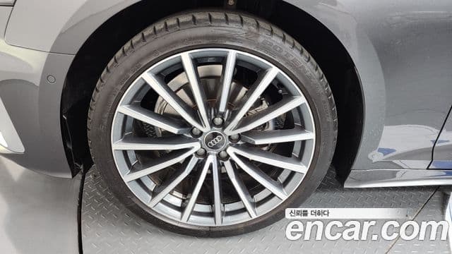 Audi A5 2023 — ფოტო 26/34