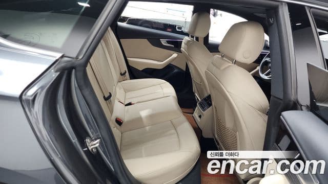 Audi A5 2023 — ფოტო 16/34