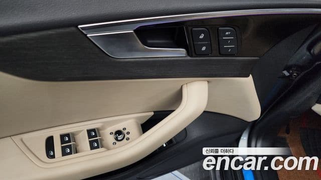 Audi A5 2023 — ფოტო 30/34