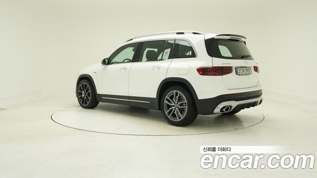 Mercedes-Benz GLB-Class 2025 — Şəkil 1/17