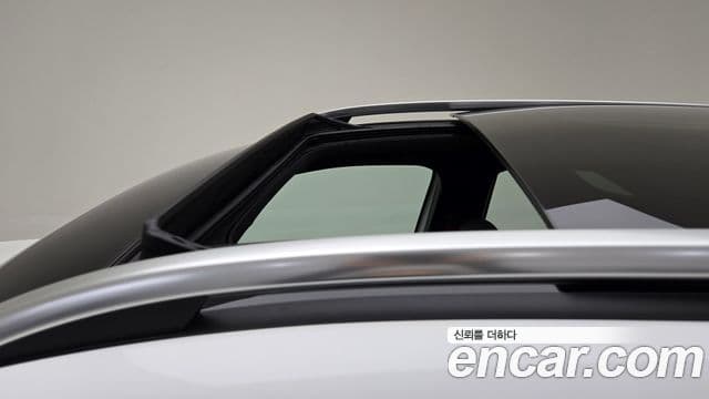 Mercedes-Benz GLB-Class 2025 — фото 12 из 17