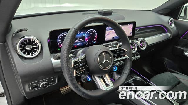 Mercedes-Benz GLB-Class 2025 — Şəkil 13/17