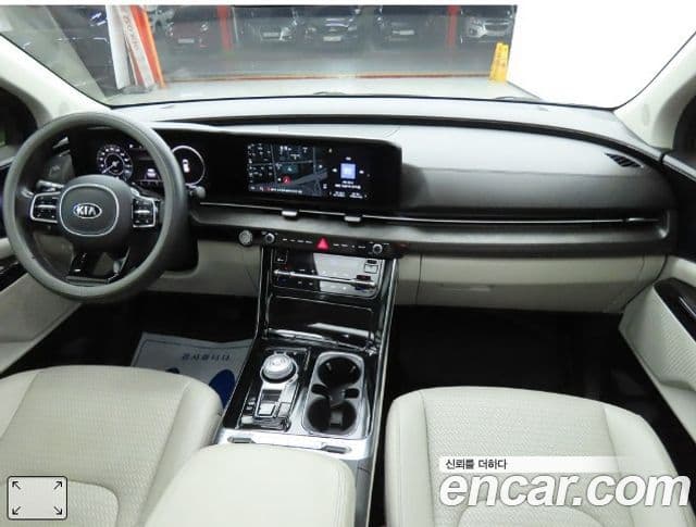Kia Carnival 2021 — ფოტო 6/20