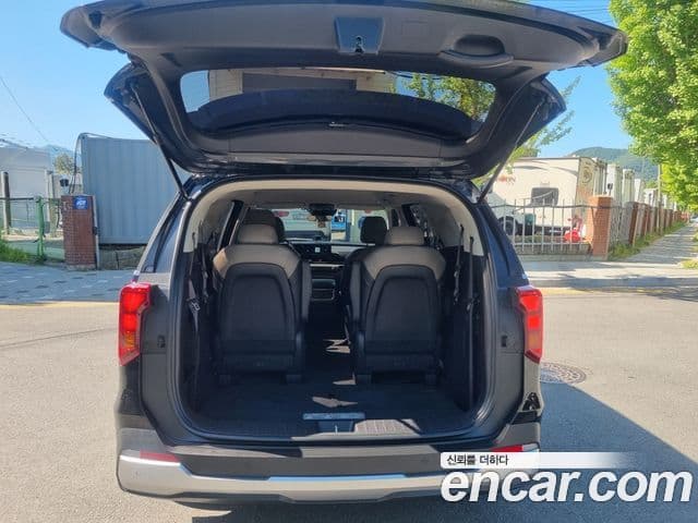 Kia Carnival 2024 — ფოტო 5/20