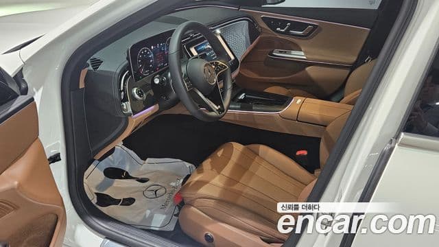 Mercedes-Benz E-Class 2025 — Şəkil 18/20