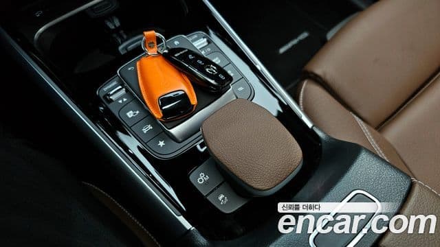 Mercedes-Benz GLB-Class 2022 — Şəkil 18/20