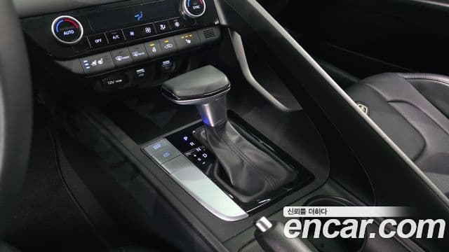 Hyundai The New Avante Hybrid 2021 — Şəkil 3/20