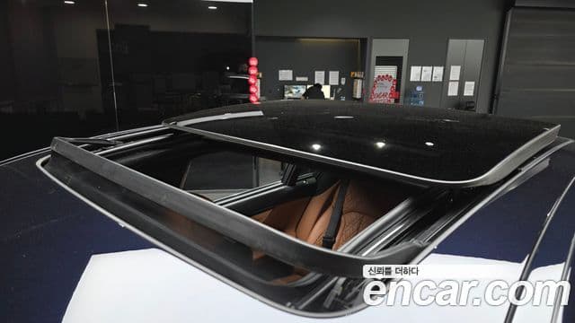 BMW 7 Series 2021 — ფოტო 19/20