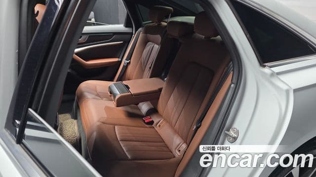 Audi A6 2022 — ფოტო 12/20