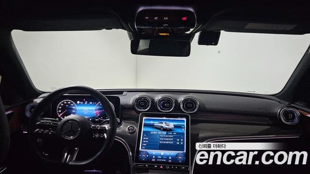 Mercedes-Benz C-Class 2023 — ფოტო 17/20