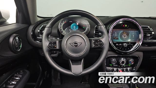 Mini Cooper Clubman 2022 — Şəkil 26/32