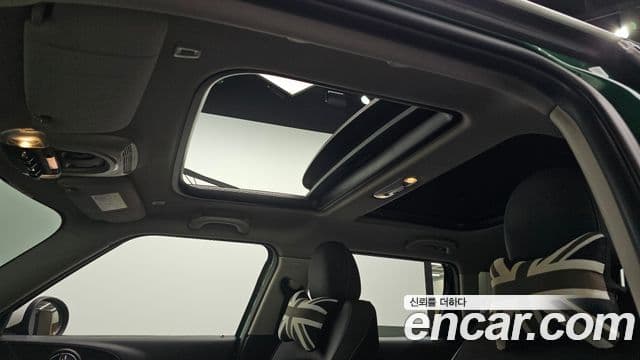 Mini Cooper Clubman 2022 — Şəkil 32/32