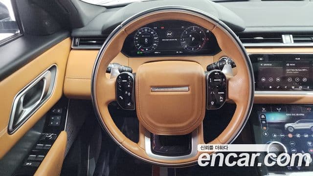 Land Rover Range Rover Velar 2018 — Şəkil 13/20